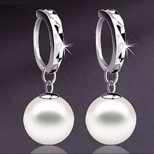 Akoya Pearl 10 MM 925 Silver Lever Back Earrings